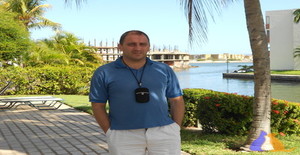 ROBERTO FEIRA 52 years old I am from Centro/Montevideo, Seeking Dating Friendship with Woman